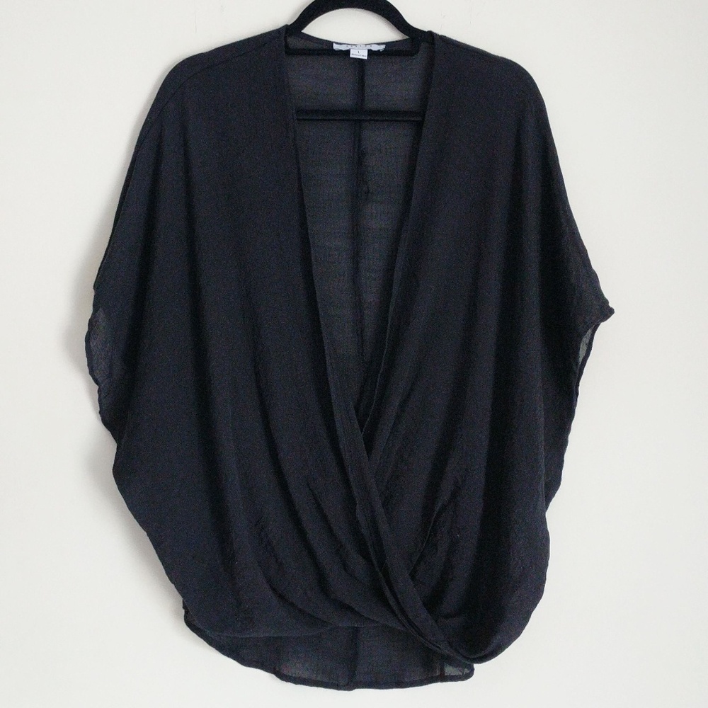 🚩SALE Sleeveless Surplice Blouse in Black